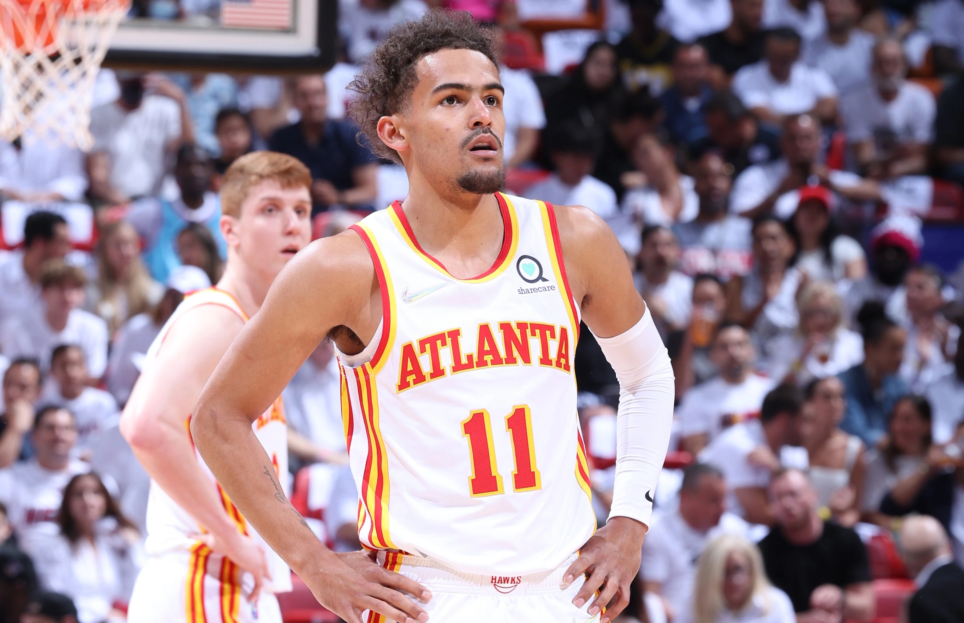 九游客户端入口-雄鹿观众热烈欢呼！，塔图姆迎来十二赛季出色发挥赛场气氛高涨-九游客户端入口