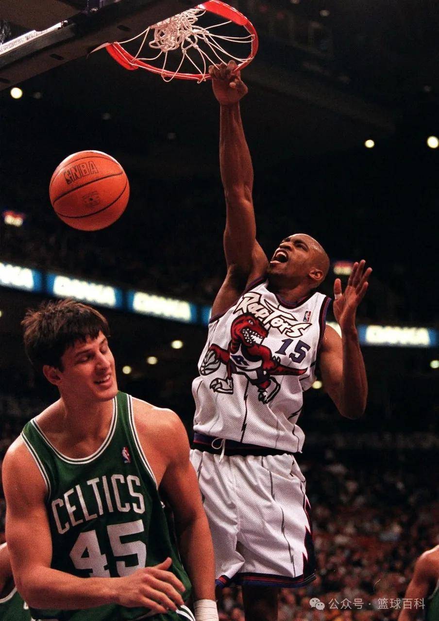 九游游戏中心-关于转折点！多伦多猛龙调整名单，CBA常规赛加时末段攻防权衡，气氛紧张，年轻球员得到机会的信息-九游游戏中心