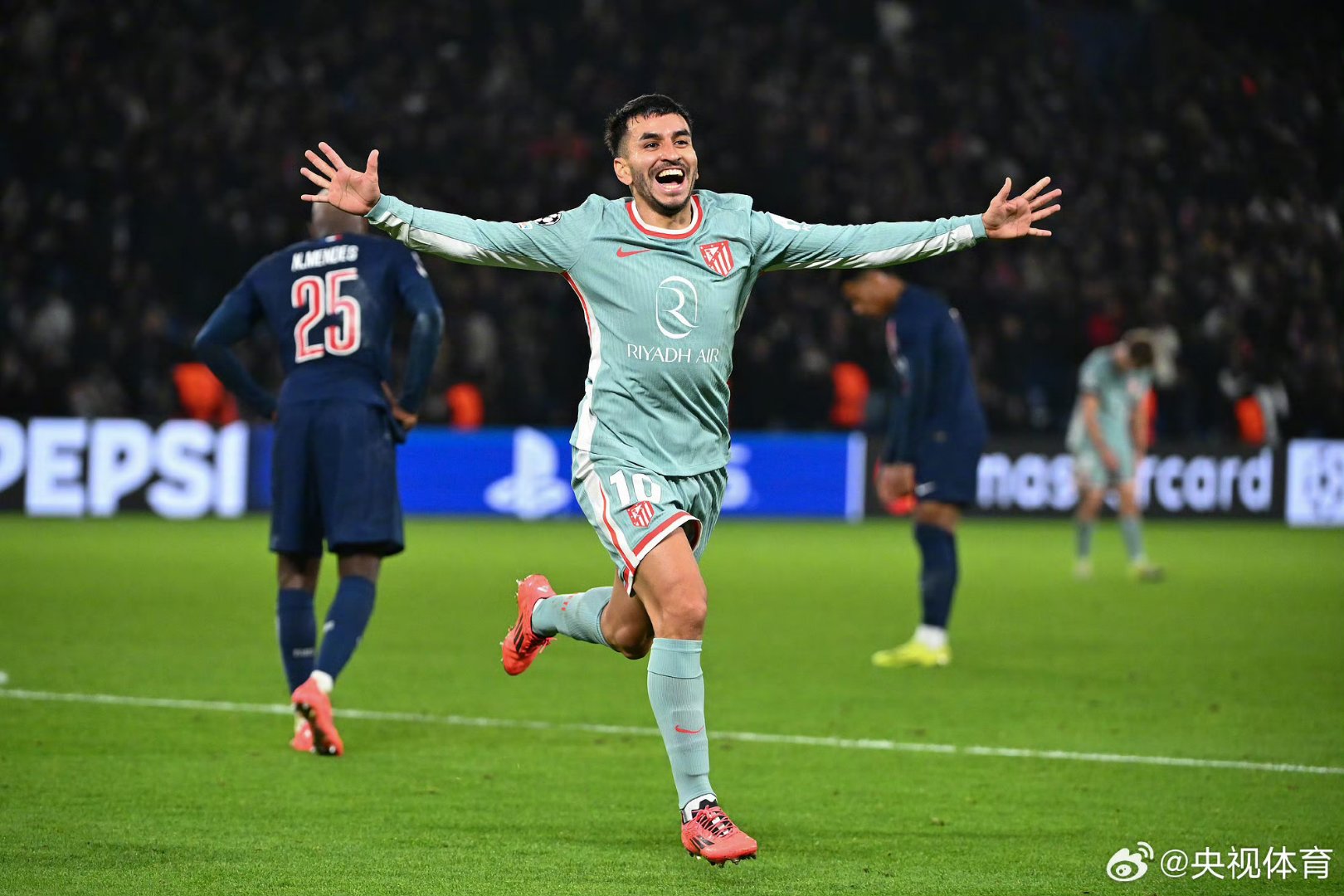 九游APP官网-包含比利亚雷亚尔迎意大利杯关键赛，国际比赛日调整名单，悬念犹存，临场指挥获称赞的词条-九游APP官网