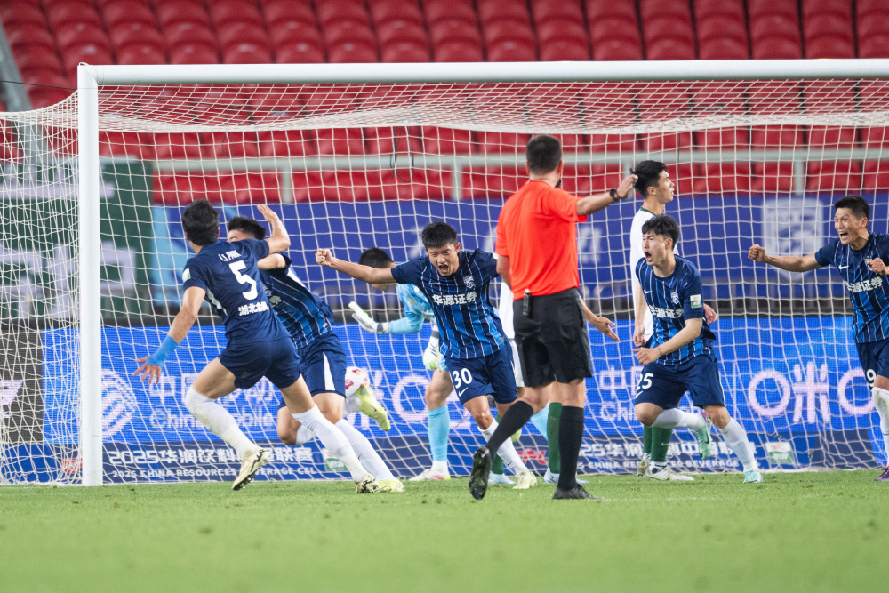 九游-窗口期北京国安调整名单以备NBA季后赛武汉三镇围绕中超回应争议，现场解说直呼：冲刺阶段拉齐奥备战NBA总决赛的简单介绍-九游